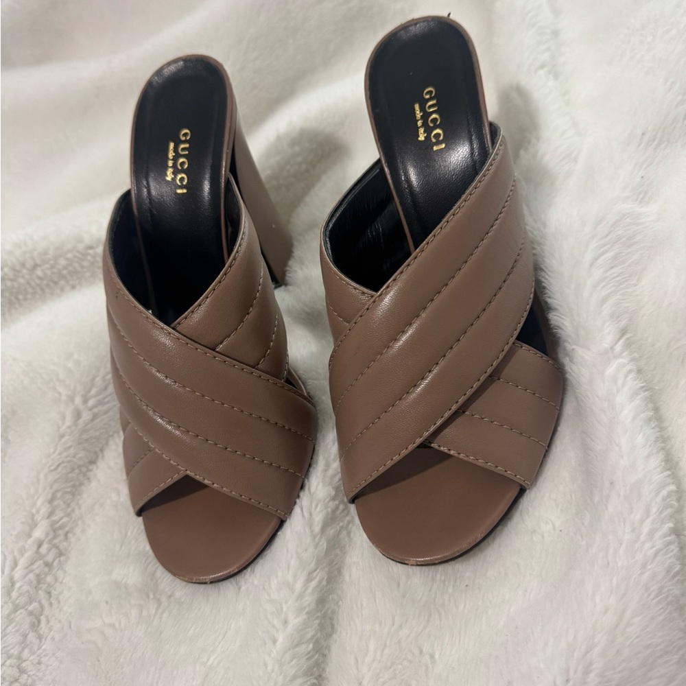 Gucci Women's Tan Leather Mules